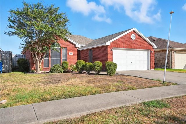 1108 Meadowbrook Dr, Portland, TX 78374