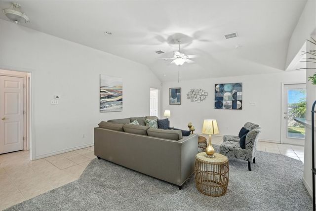 1108 Meadowbrook Dr, Portland, TX 78374