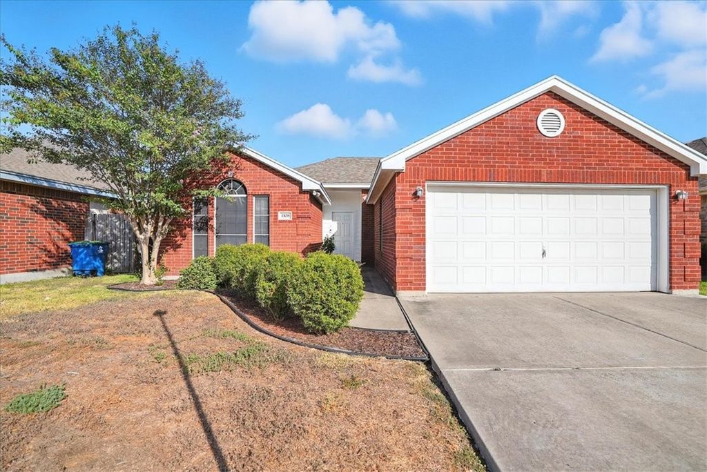 1108 Meadowbrook Dr, Portland, TX 78374