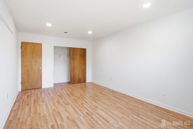 1719 Raspberry Court, Edison, NJ 08817