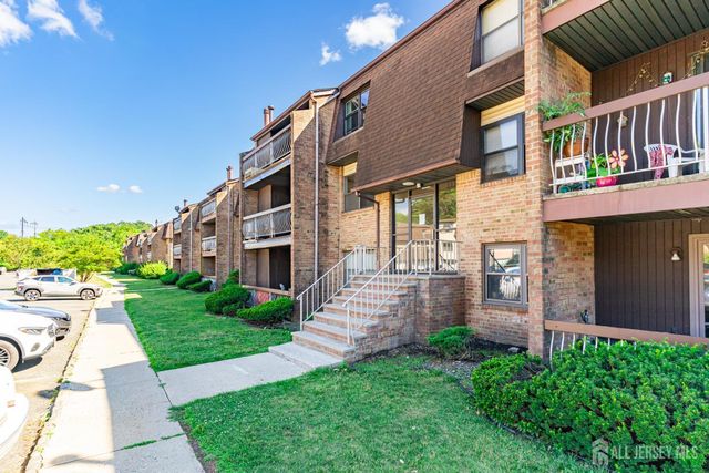 1719 Raspberry Court, Edison, NJ 08817