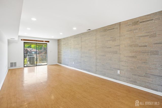 1719 Raspberry Court, Edison, NJ 08817