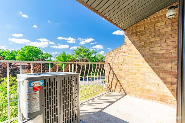 1719 Raspberry Court, Edison, NJ 08817