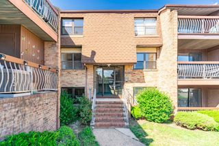 1719 Raspberry Court, Edison, NJ 08817