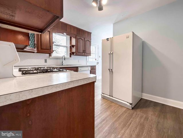 425 HARRINGTON RD, Havertown, PA 19083