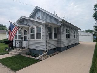 219 GUENTHER STREET, Oshkosh, WI 54902