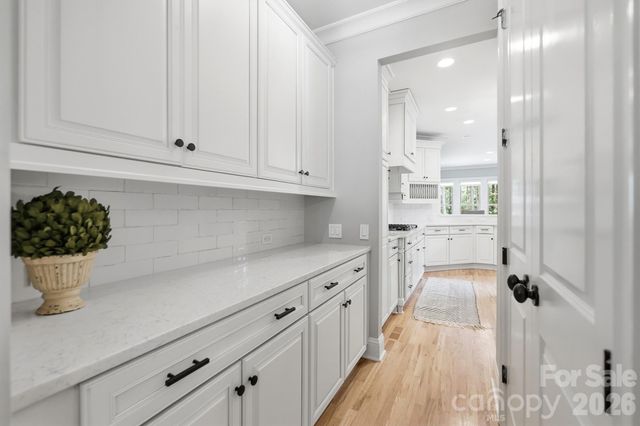 16601 Doves Canyon Lane, Charlotte, NC 28278