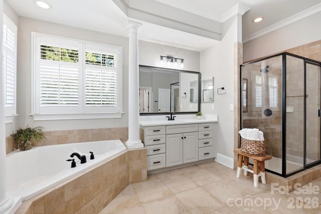 16601 Doves Canyon Lane, Charlotte, NC 28278