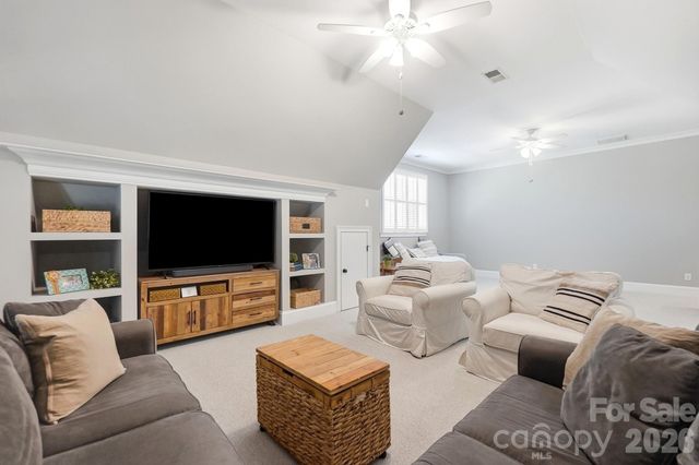 16601 Doves Canyon Lane, Charlotte, NC 28278