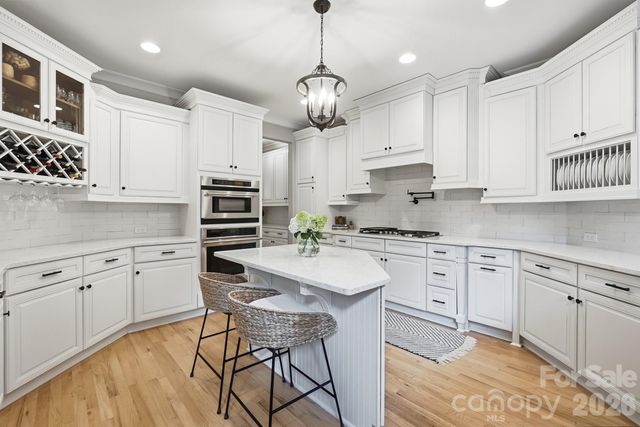 16601 Doves Canyon Lane, Charlotte, NC 28278