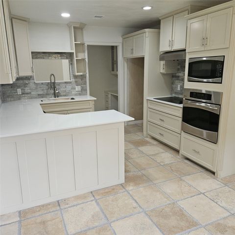 5012 Westhaven Drive, Fort Worth, TX 76132