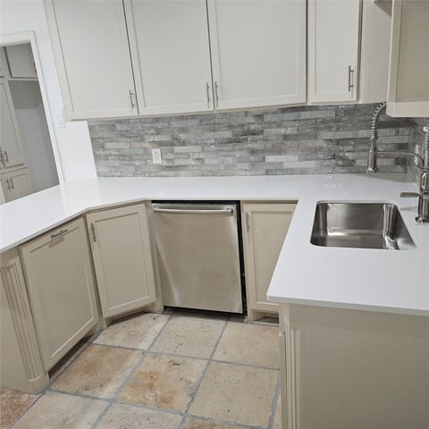 5012 Westhaven Drive, Fort Worth, TX 76132