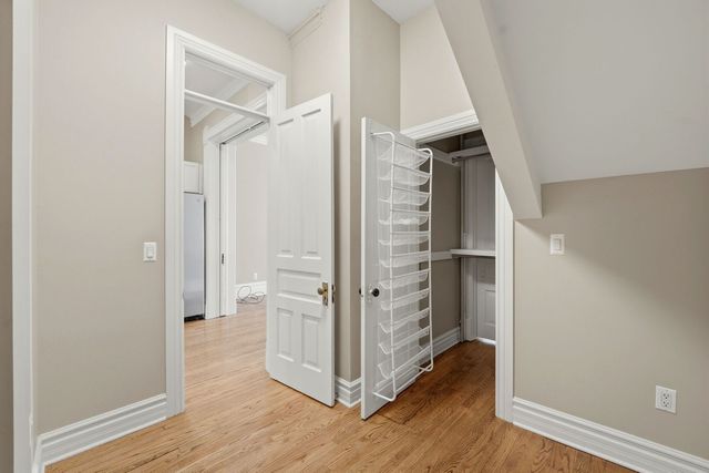 2428 N Geneva Terrace, Chicago, IL 60614