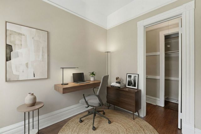 2428 N Geneva Terrace, Chicago, IL 60614