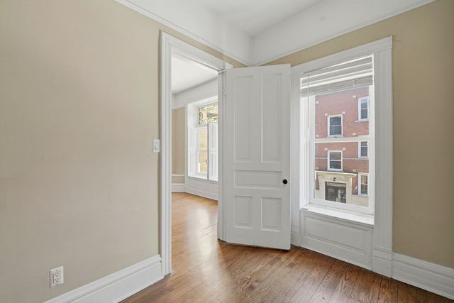 2428 N Geneva Terrace, Chicago, IL 60614