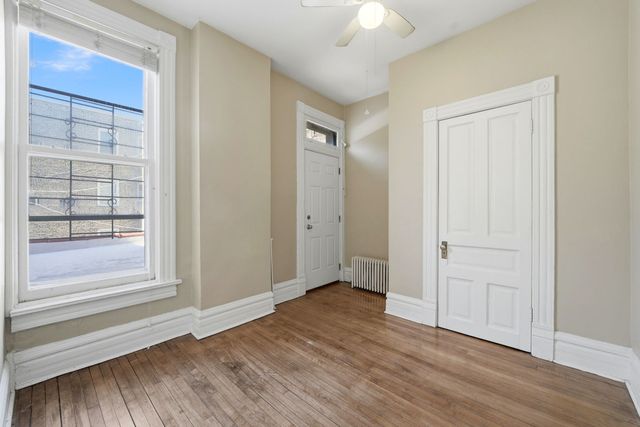 2428 N Geneva Terrace, Chicago, IL 60614