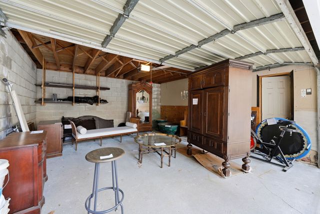 2428 N Geneva Terrace, Chicago, IL 60614