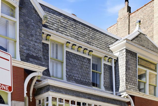 2428 N Geneva Terrace, Chicago, IL 60614