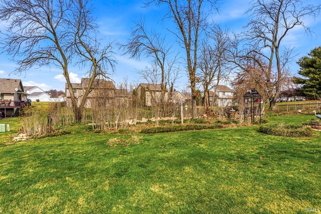 25855 Fox Tail Trail, South Bend, IN 46628