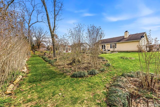 25855 Fox Tail Trail, South Bend, IN 46628