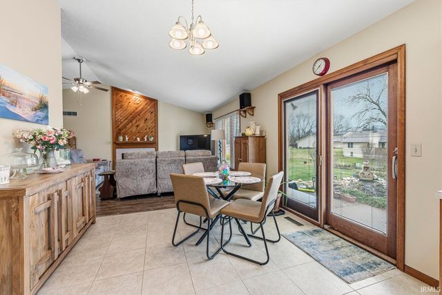 25855 Fox Tail Trail, South Bend, IN 46628