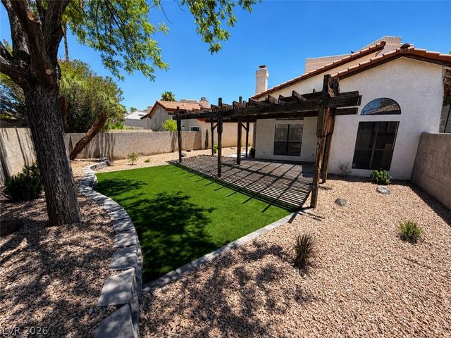 6608 Kirwan Heights Way, Las Vegas, NV 89108