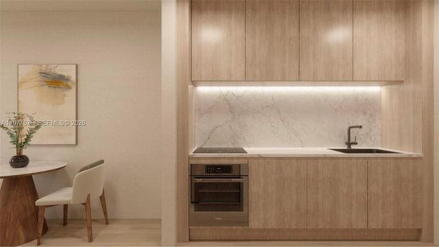 250 Collins Ave 209, Miami Beach, FL 33139