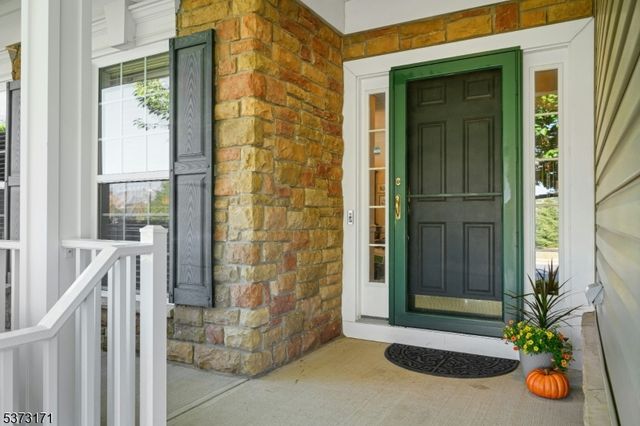 476 Crossfields Ln, Franklin Twp., NJ 08873