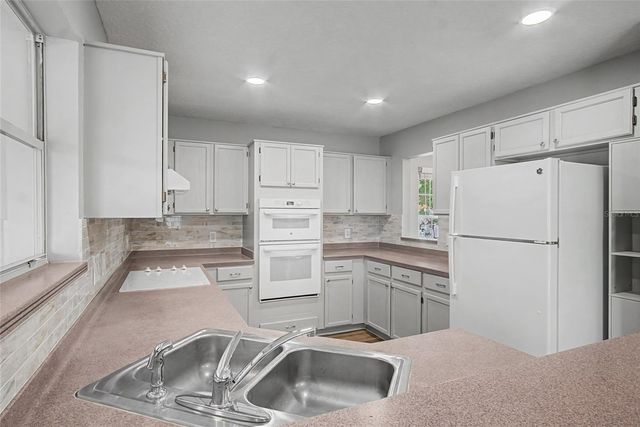 11462 COMMERCIAL STREET, Orlando, FL 32836