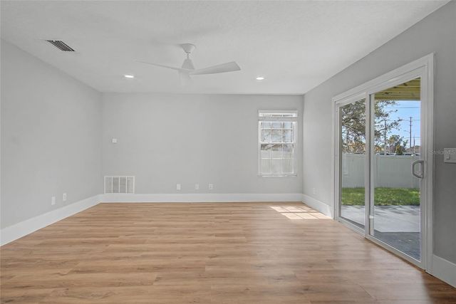 11462 COMMERCIAL STREET, Orlando, FL 32836