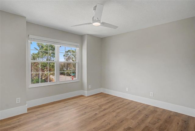 11462 COMMERCIAL STREET, Orlando, FL 32836