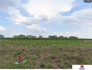 1140 Titan Drive, Hickman, NE 68372