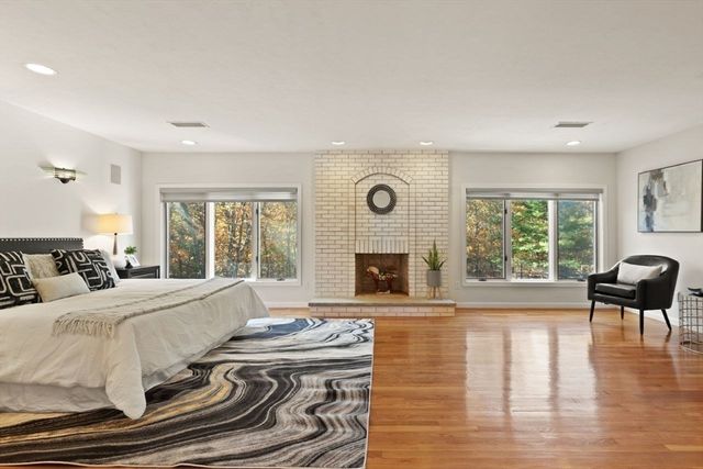 74 Eisenhower Dr., Sharon, MA 02067