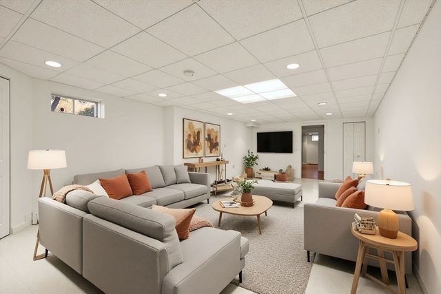 74 Eisenhower Dr., Sharon, MA 02067