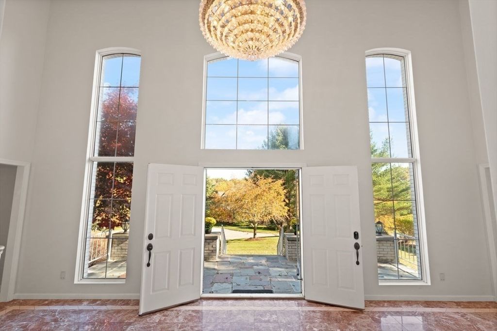 74 Eisenhower Dr., Sharon, MA 02067