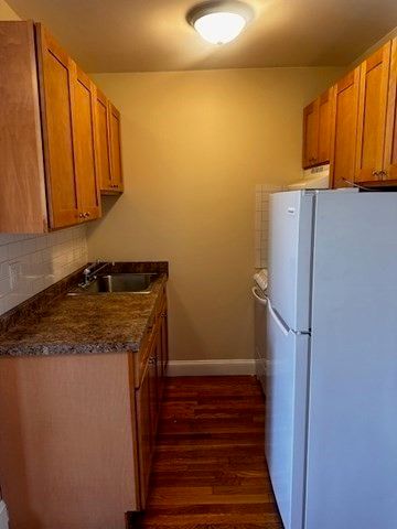 483 Newport Ave 2, Quincy, MA 02170