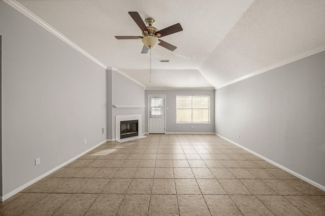 1242 Hunter Wood Drive, League City, TX 77573