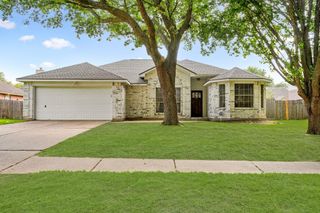 1242 Hunter Wood Drive, League City, TX 77573