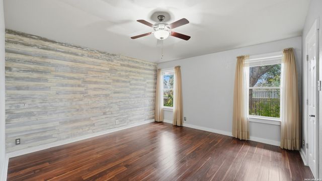 2442 FAYETTE DR, New Braunfels, TX 78130