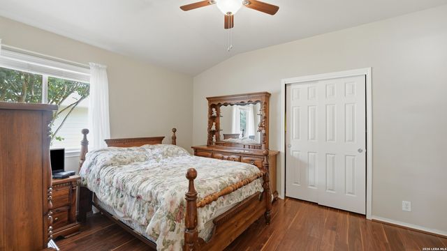 2442 FAYETTE DR, New Braunfels, TX 78130