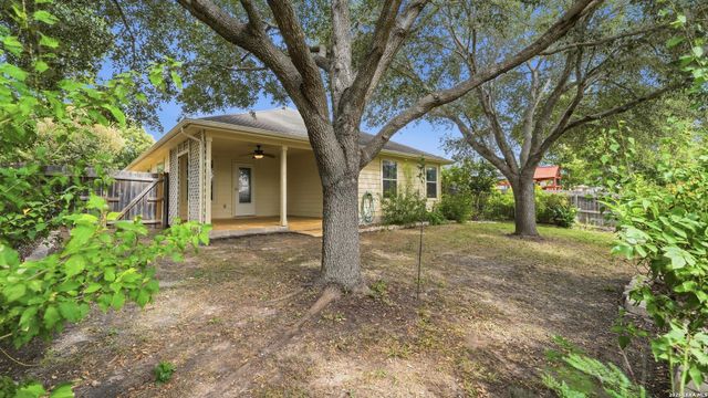2442 FAYETTE DR, New Braunfels, TX 78130