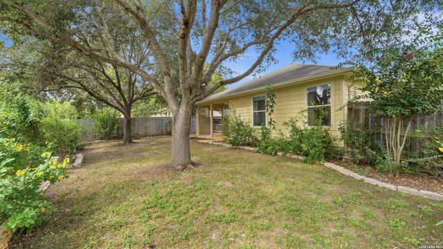 2442 FAYETTE DR, New Braunfels, TX 78130