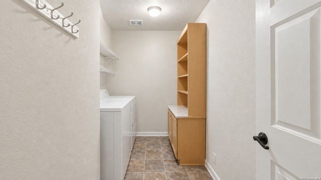 2442 FAYETTE DR, New Braunfels, TX 78130