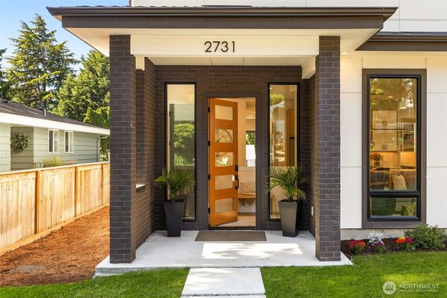2731 50th Avenue SW, Seattle, WA 98116