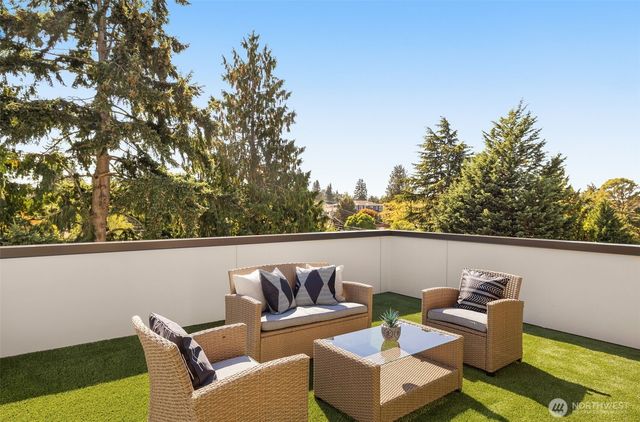 2731 50th Avenue SW, Seattle, WA 98116