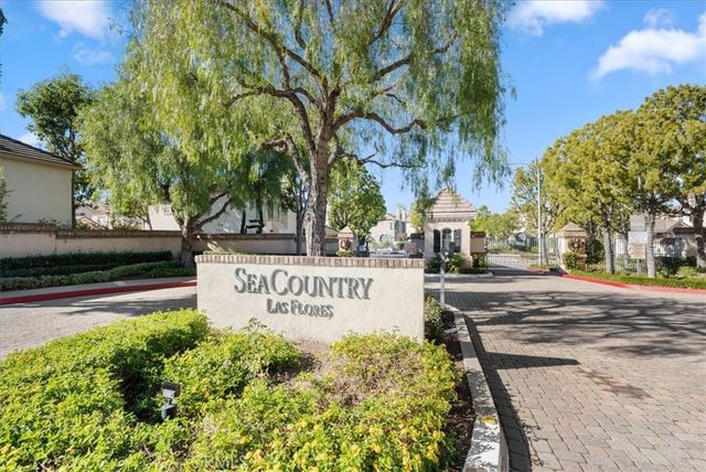 56 Seacountry Lane, Rancho Santa Margarita, CA 92688
