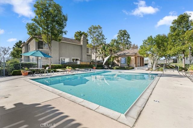 56 Seacountry Lane, Rancho Santa Margarita, CA 92688