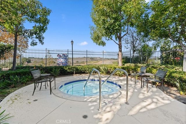 56 Seacountry Lane, Rancho Santa Margarita, CA 92688