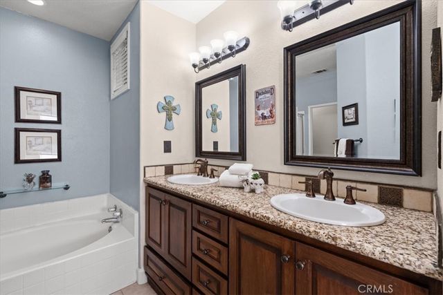 56 Seacountry Lane, Rancho Santa Margarita, CA 92688