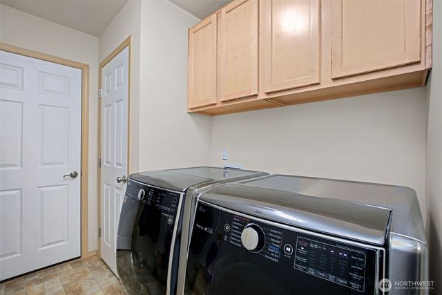 7977 E Clam Bay Court, Port Orchard, WA 98366